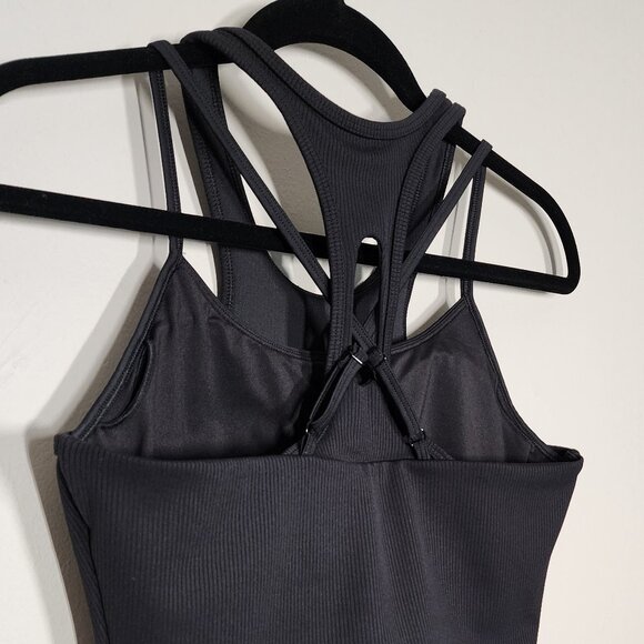 ALO Yoga Ribbed Airlift Enchanted Bra Tank Size M Black EUC - Picture 3 of 12